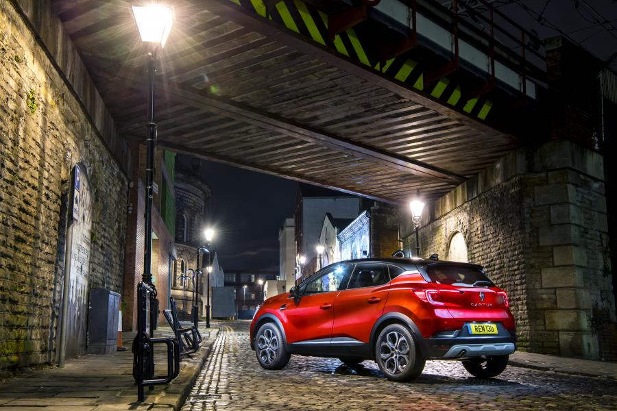  Renault Captur S-Edition 2019 года  (UK) (фото 6 из 40)
